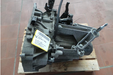 Schaltgetriebe Getriebe 5 Gang JH3128 1.2 55kw Renault Clio III 3 BJ06